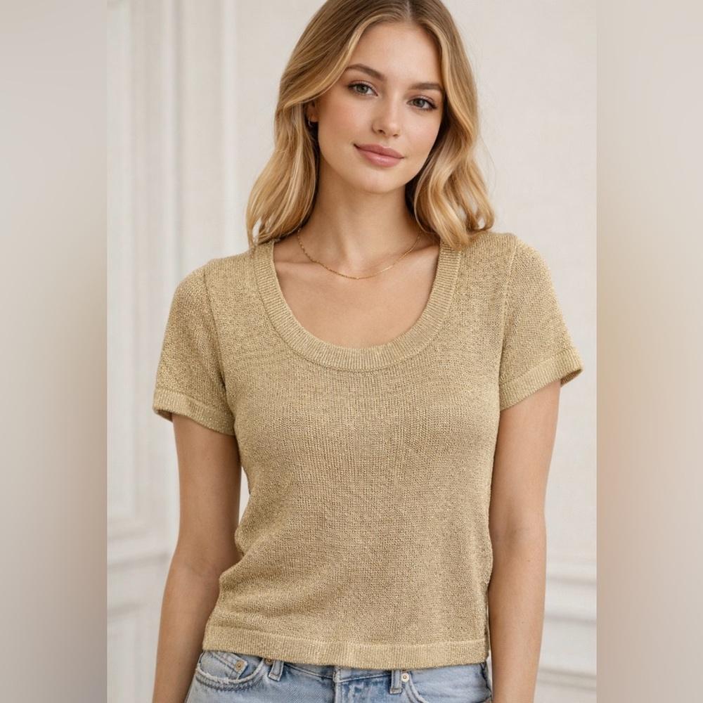 St. John Golden Knit Top Scoop Neck size XS